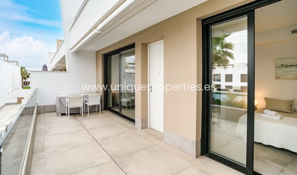 Resale - Penthouse -
LO PAGÁN