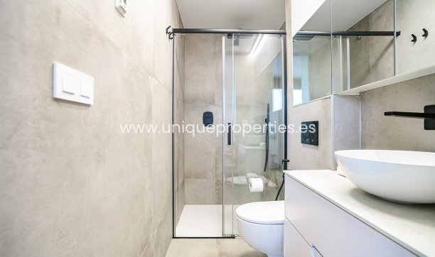 Resale - Penthouse -
LO PAGÁN