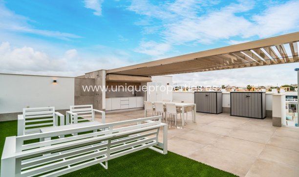 Resale - Penthouse -
LO PAGÁN