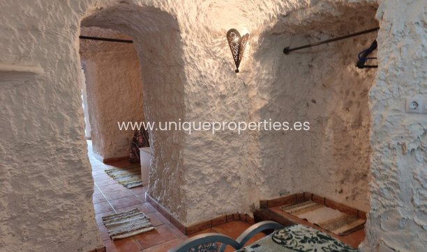 Reventa - Cave House -
Huescar