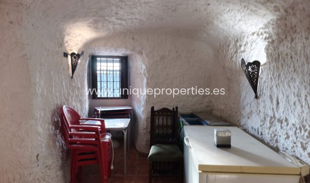 Reventa - Cave House -
Huescar