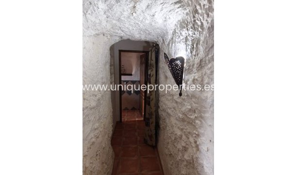 Reventa - Cave House -
Huescar