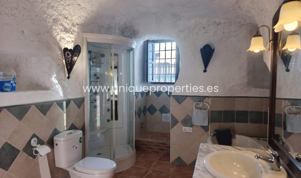 Reventa - Cave House -
Huescar