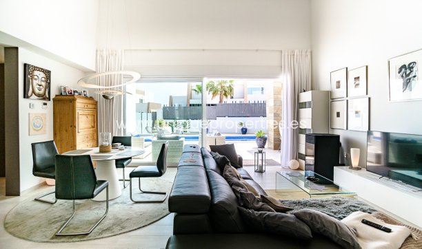 Resale - Villa -
Algorfa - La Finca Golf