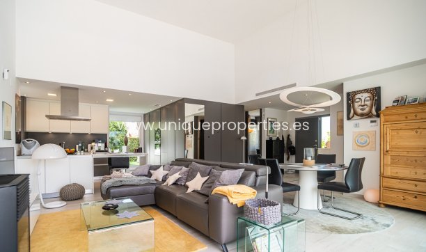 Resale - Villa -
Algorfa - La Finca Golf