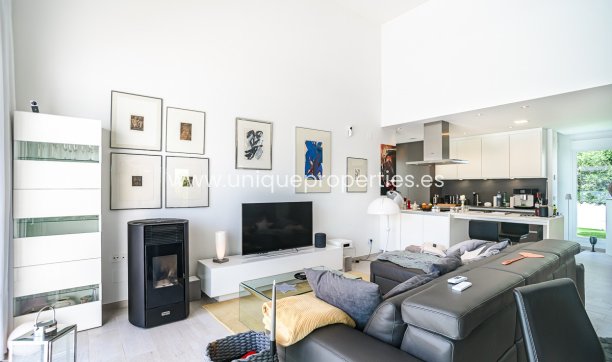 Resale - Villa -
Algorfa - La Finca Golf