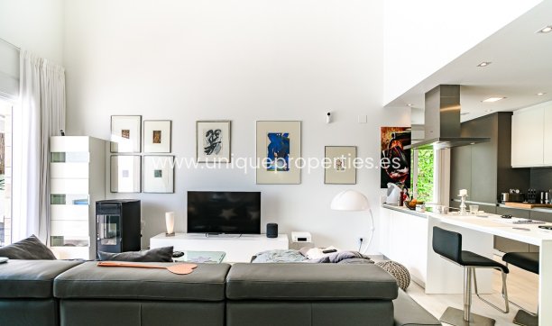 Resale - Villa -
Algorfa - La Finca Golf