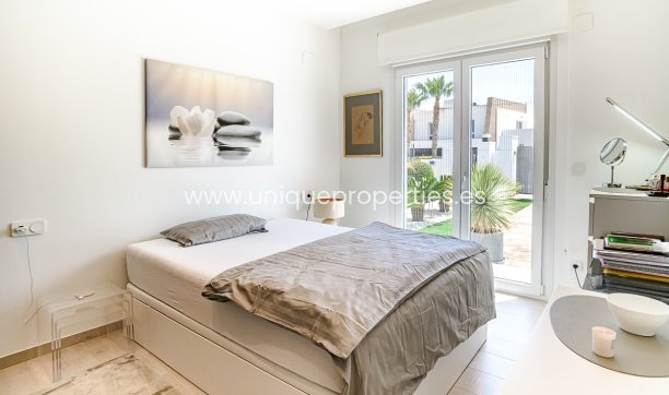 Resale - Villa -
Algorfa - La Finca Golf