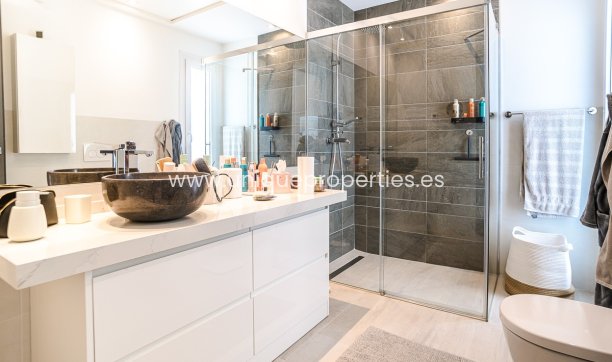 Resale - Villa -
Algorfa - La Finca Golf