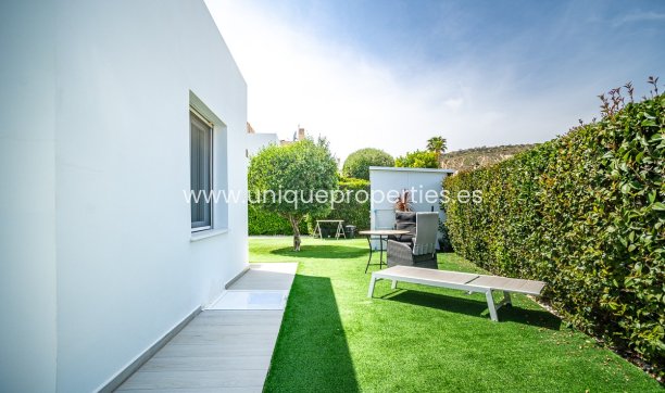 Resale - Villa -
Algorfa - La Finca Golf