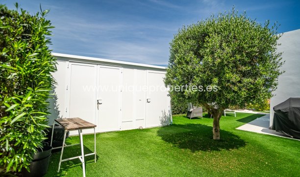 Resale - Villa -
Algorfa - La Finca Golf