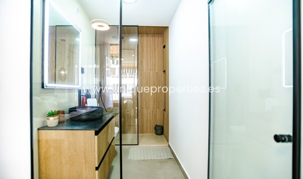 Resale - Apartment -
Torrevieja - Acequion