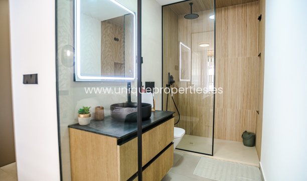 Resale - Apartment -
Torrevieja - Acequion