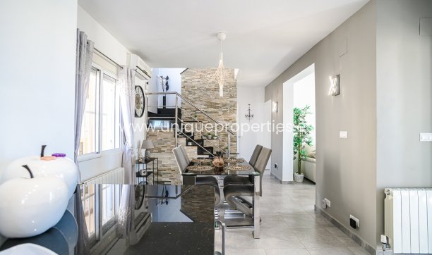 Resale - House -
Algorfa - ALGORFA