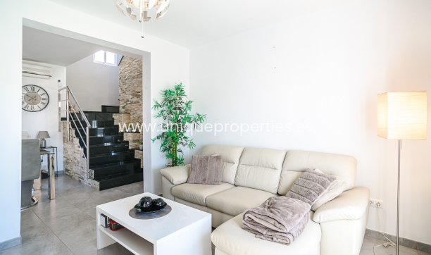 Resale - House -
Algorfa - ALGORFA