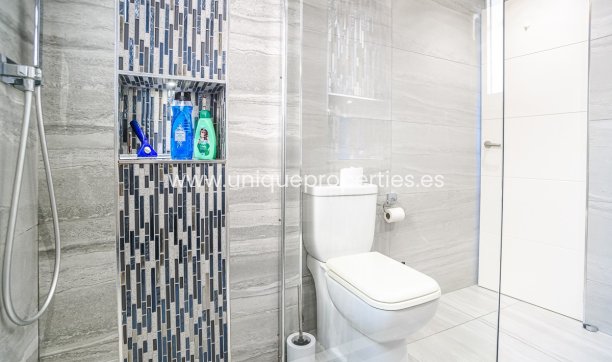 Resale - House -
Algorfa - ALGORFA