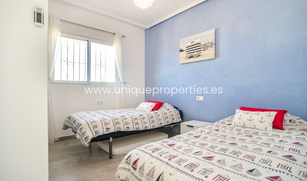 Resale - House -
Algorfa - ALGORFA