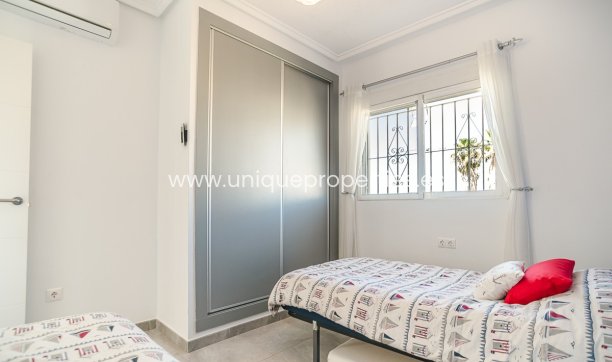 Resale - House -
Algorfa - ALGORFA