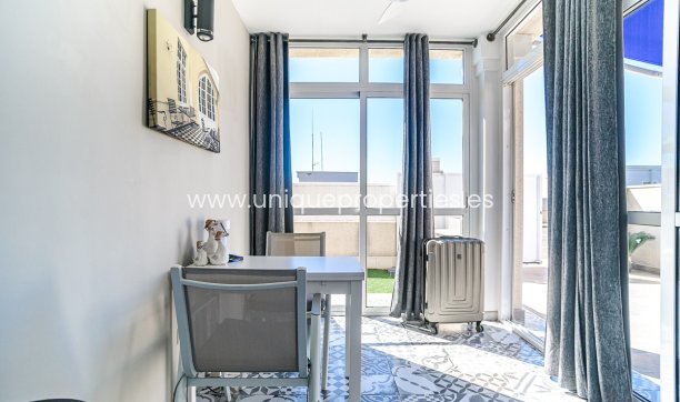 Resale - House -
Algorfa - ALGORFA