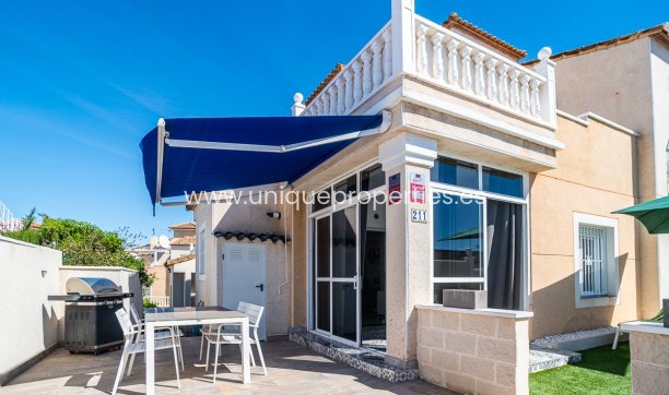 Resale - House -
Algorfa - ALGORFA