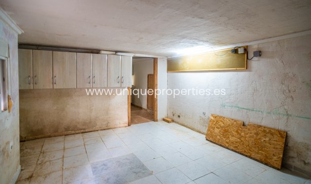 Resale - House -
Algorfa - ALGORFA