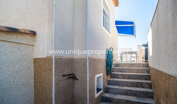 Resale - House -
Algorfa - ALGORFA