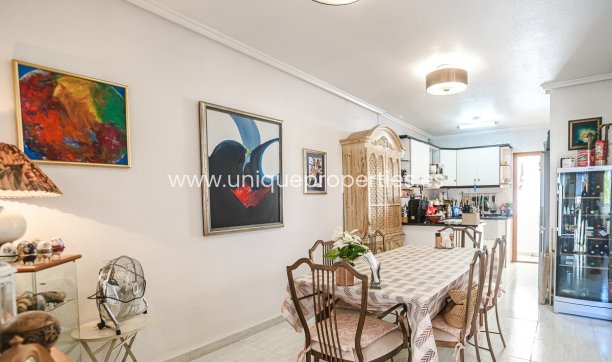 Resale - Apartment -
ALICANTE - La Florida