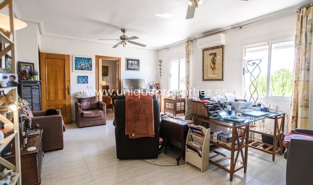 Resale - Apartment -
ALICANTE - La Florida
