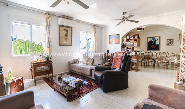 Resale - Apartment -
ALICANTE - La Florida