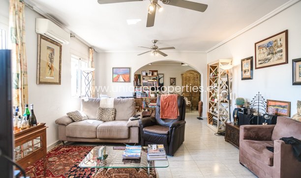 Resale - Apartment -
ALICANTE - La Florida