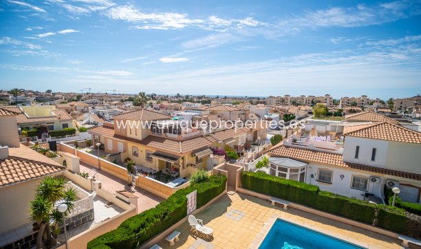 Resale - Apartment -
ALICANTE - La Florida