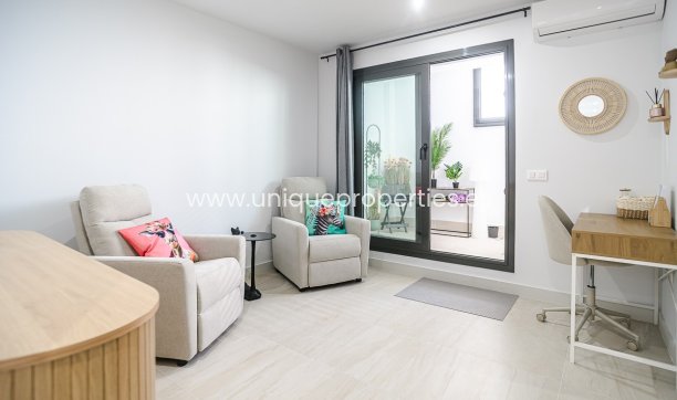 Resale - Apartment -
Torrevieja - LOS BALCONES - LOS ALTOS