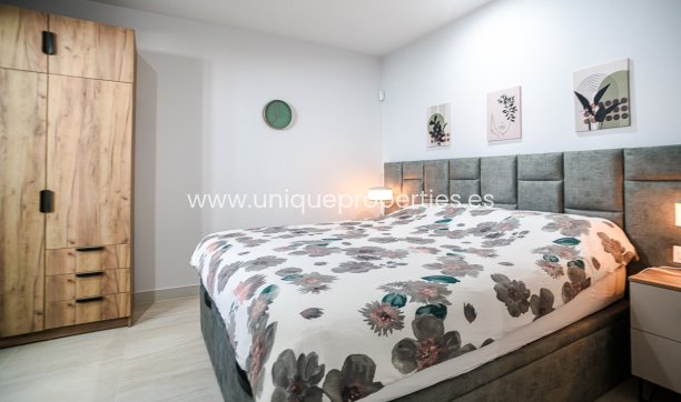 Resale - Apartment -
Torrevieja - LOS BALCONES - LOS ALTOS