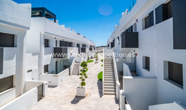 Resale - Apartment -
Torrevieja - LOS BALCONES - LOS ALTOS