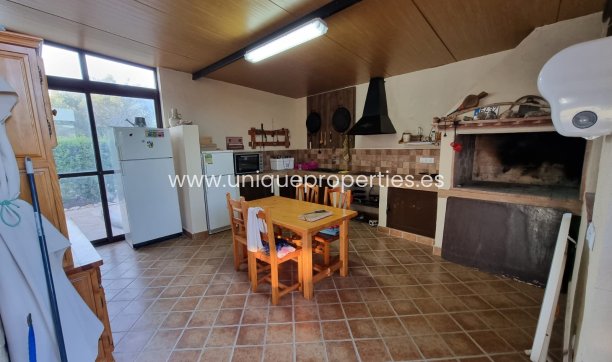 Resale - House -
Orihuela - Benferri