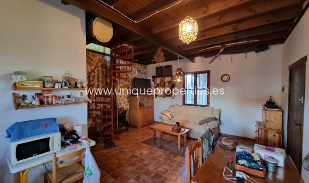 Resale - House -
Orihuela - Benferri