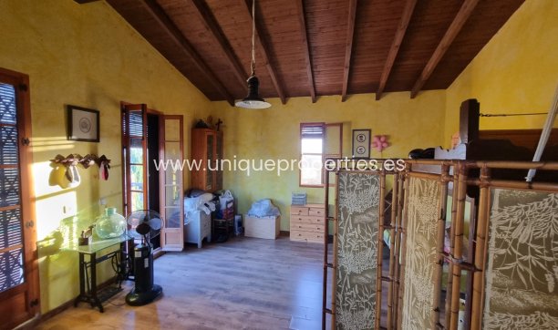 Resale - House -
Orihuela - Benferri