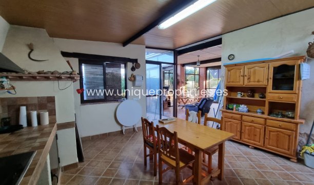 Resale - House -
Orihuela - Benferri