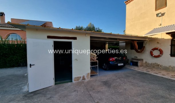 Resale - House -
Orihuela - Benferri