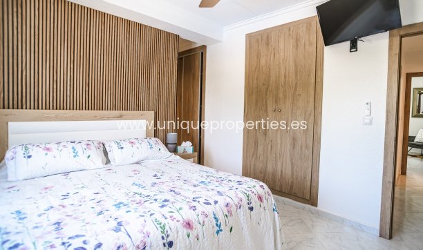 Reventa - Villa -
La Marina - LA MARINA