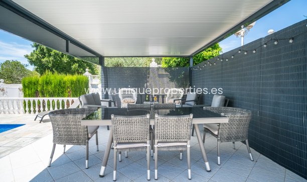 Reventa - Villa -
La Marina - LA MARINA