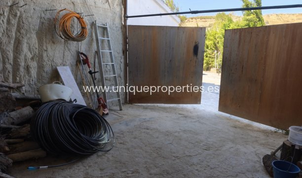 Resale - Cave House -
Cortes de Baza