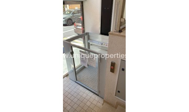 Herverkoop - Apartment -
Torrevieja