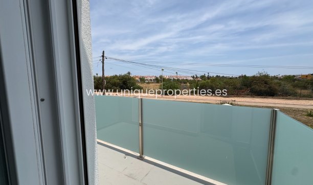 Resale - Villa -
Torrevieja - Torreta - Florida
