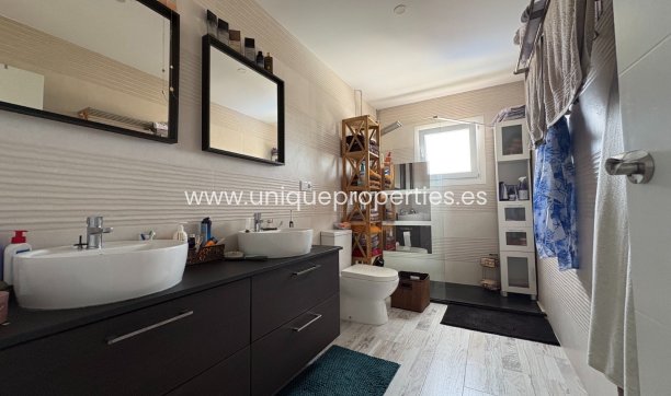 Resale - Villa -
Torrevieja - Torreta - Florida