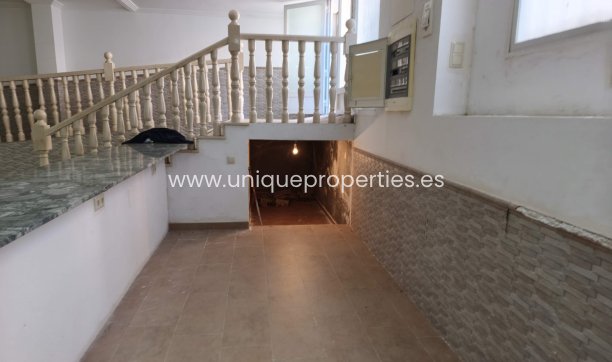 Resale - Commercial -
Tijola