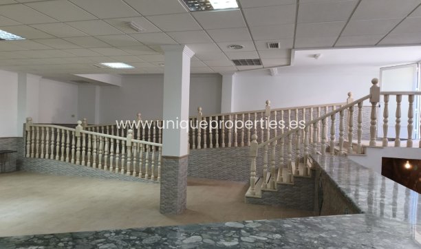 Resale - Commercial -
Tijola