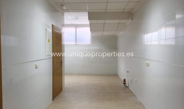 Resale - Commercial -
Tijola
