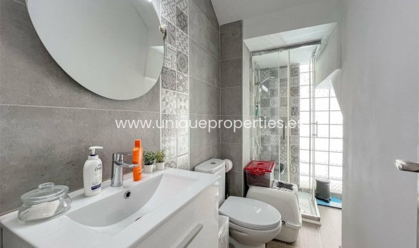 Resale - House -
Orihuela Costa - Villamartin