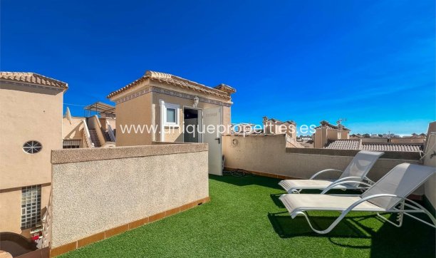 Resale - House -
Orihuela Costa - Villamartin